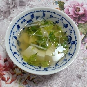 ホワイトセロリと豆腐の生姜スープ